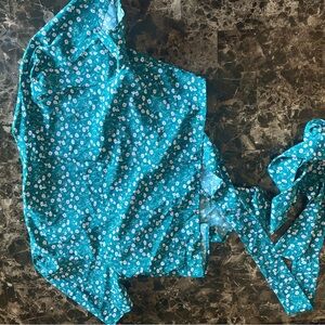 SHEIN Blue Floral Crop Top